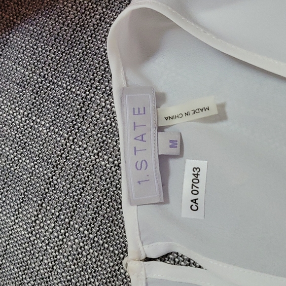 State Cream sequined dressy tank. Size medium. - Picture 11 of 12